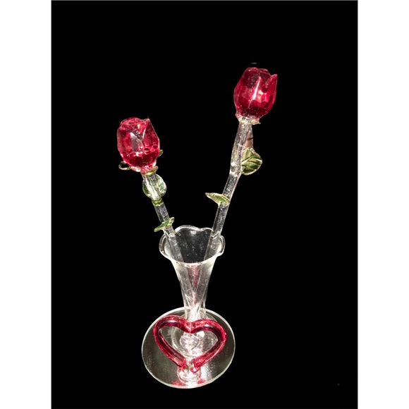 Beautiful Glass Rose Flowers in Vase - Picture 3 of 3